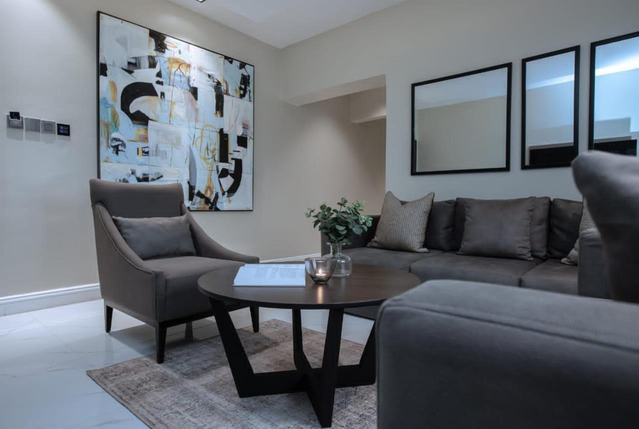 Knightsbridge Hotel & Suites Абуджа Екстериор снимка